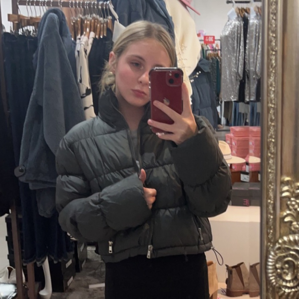 Meet your Posher, Sophie